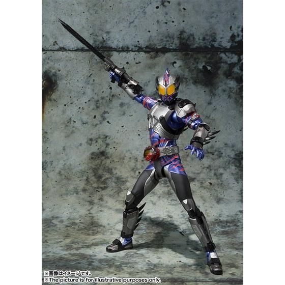 Bandai Tamashii Nations S.H. Figuarts Amazon Neo – Action Figure Kamen Rider, Edizione Limitata