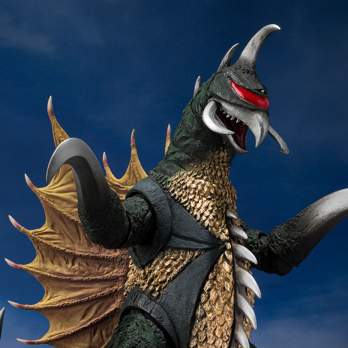 SH MonsterArts Gigan (1972)