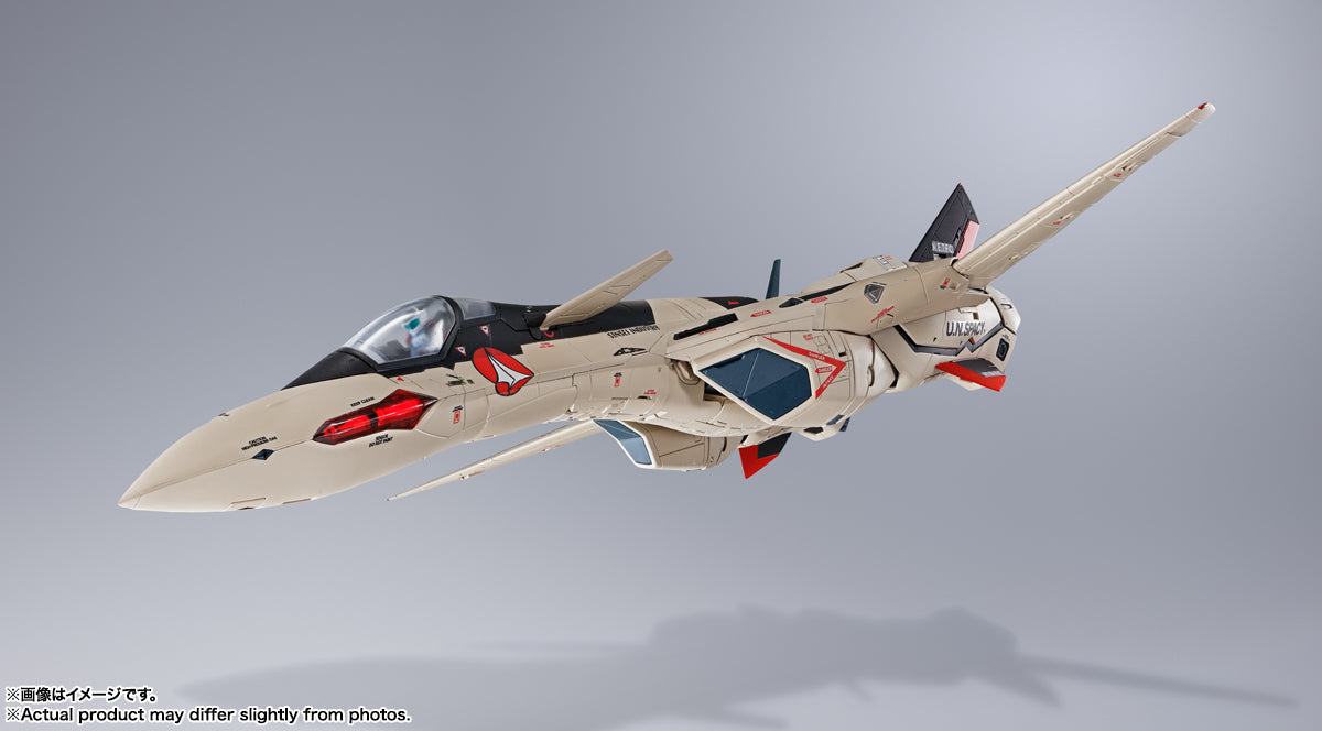 DX Chogokin YF-19 Excalibur (Isamu Dyson Fighter)