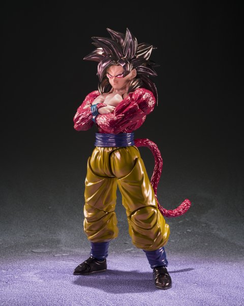 SH Figuarts Super Saiyan 4 Son Goku - Exclusive Edition