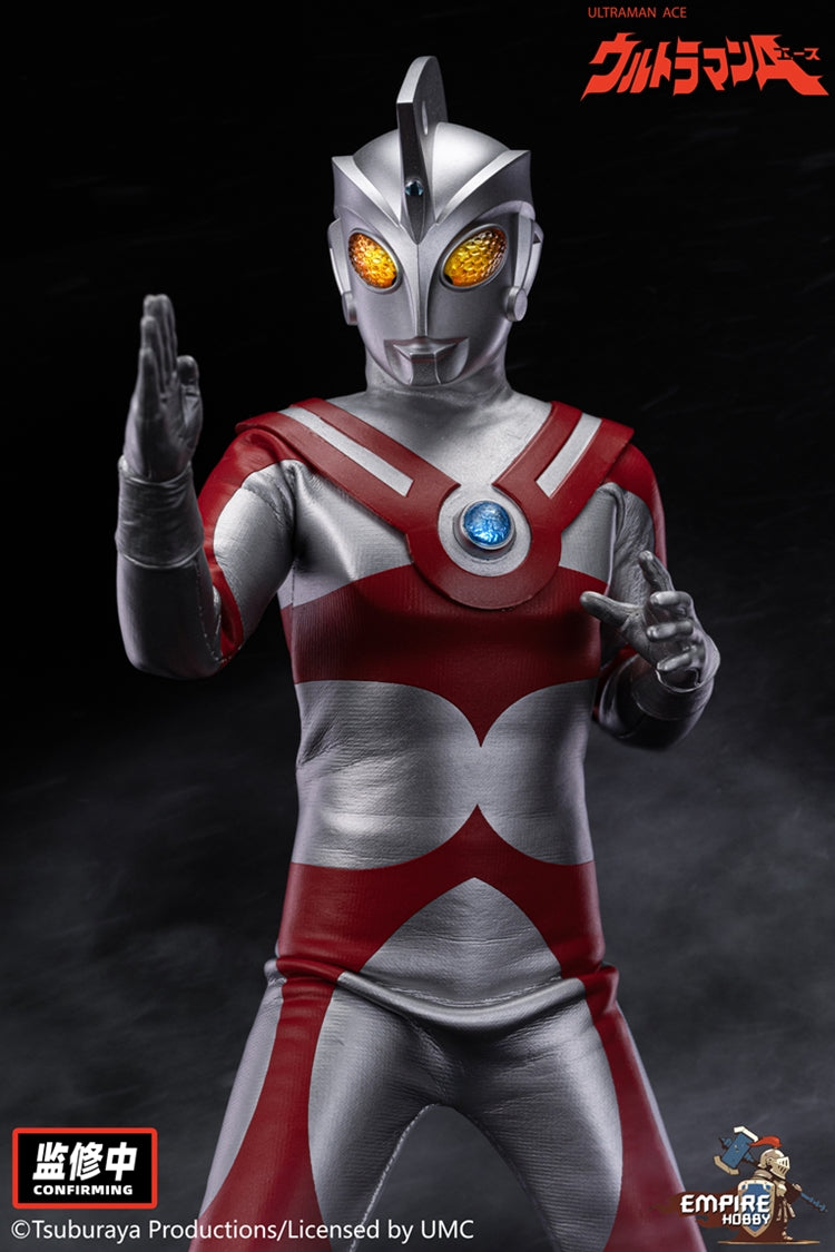 [PREORDER] Empire Hobby Showa King Ace - The First Ultraman 1/9 Scale Action Figure