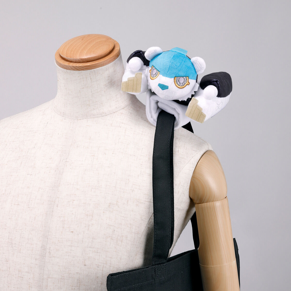 [PREORDER] Gozyuger Shoulder Mascot - Bearkuma