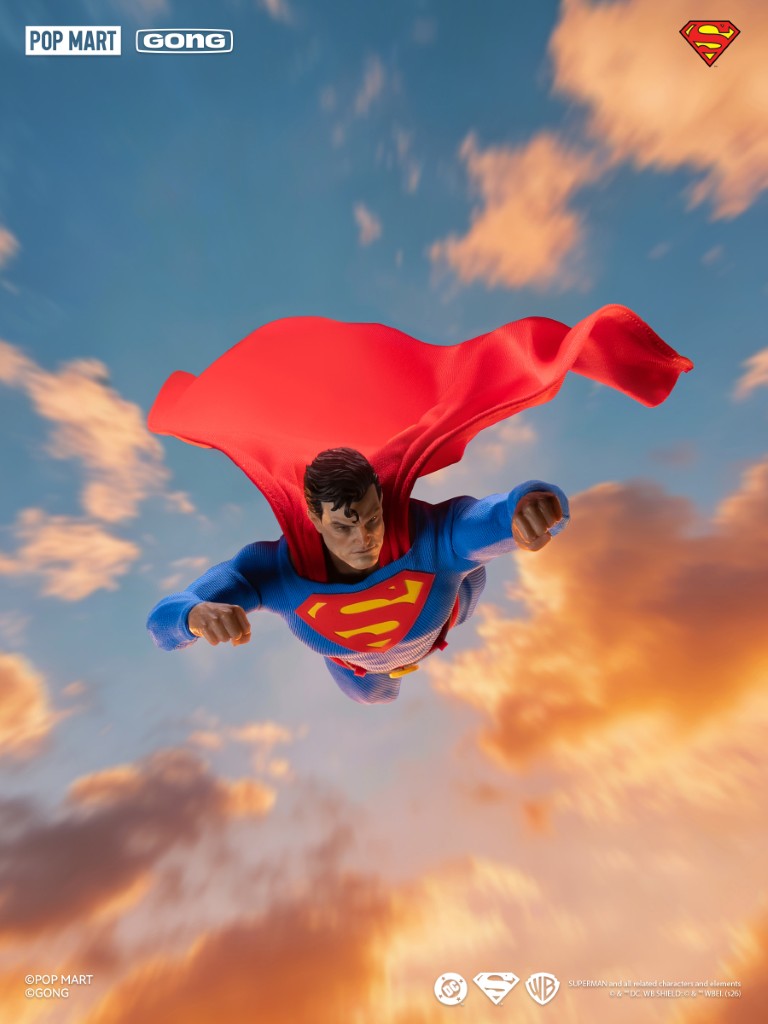 [PREORDER] GONG Superman Hush Action Figure