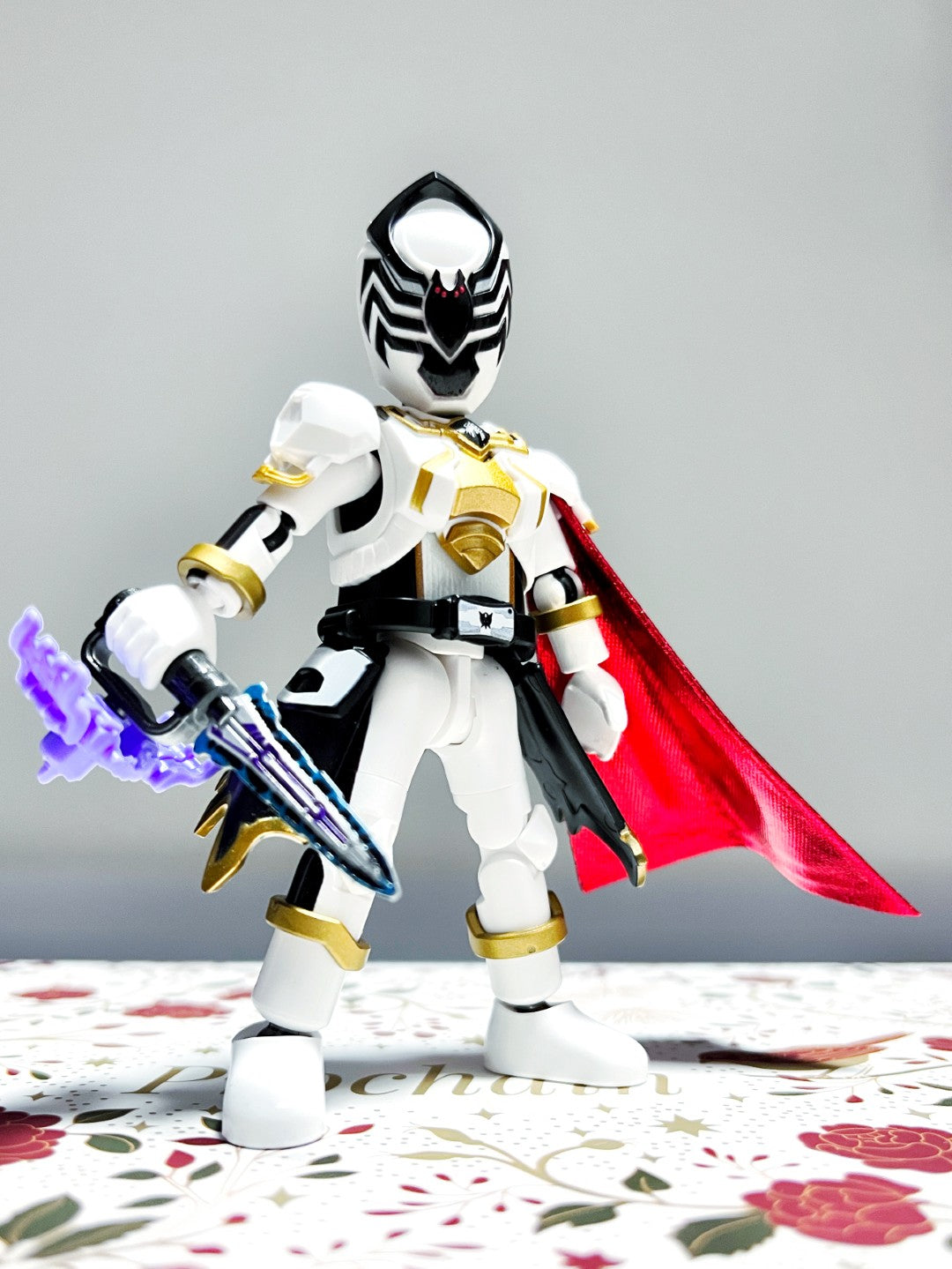 Cameron Blokees Spider King Wire Cape