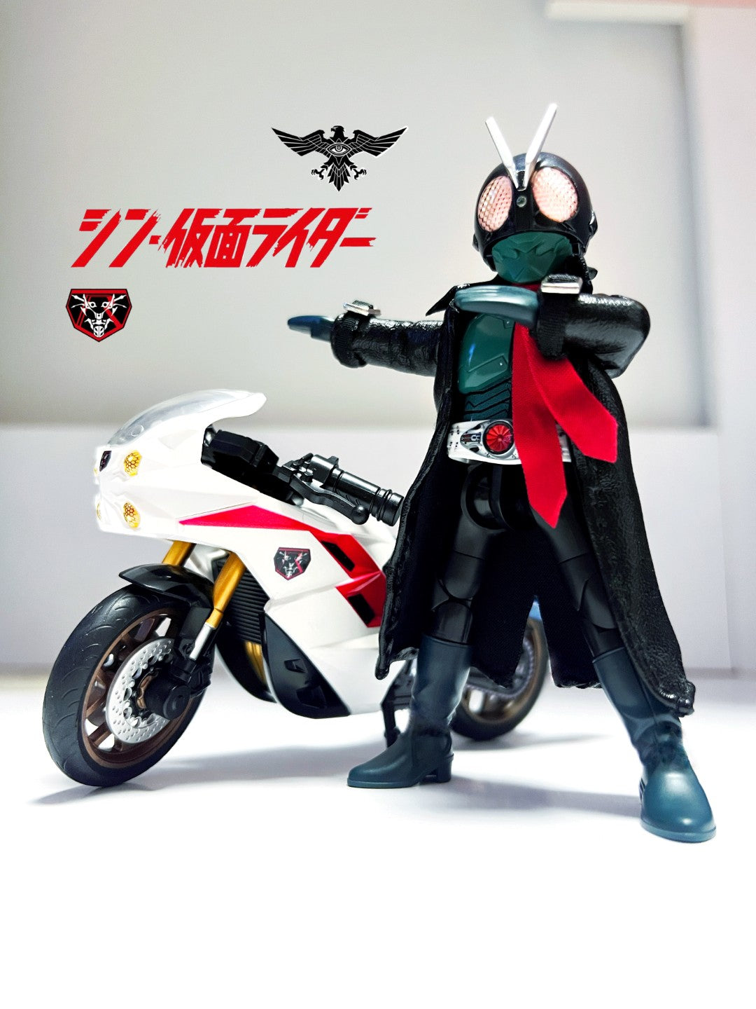 Cameron Blokees Ichigo Wire Scarf