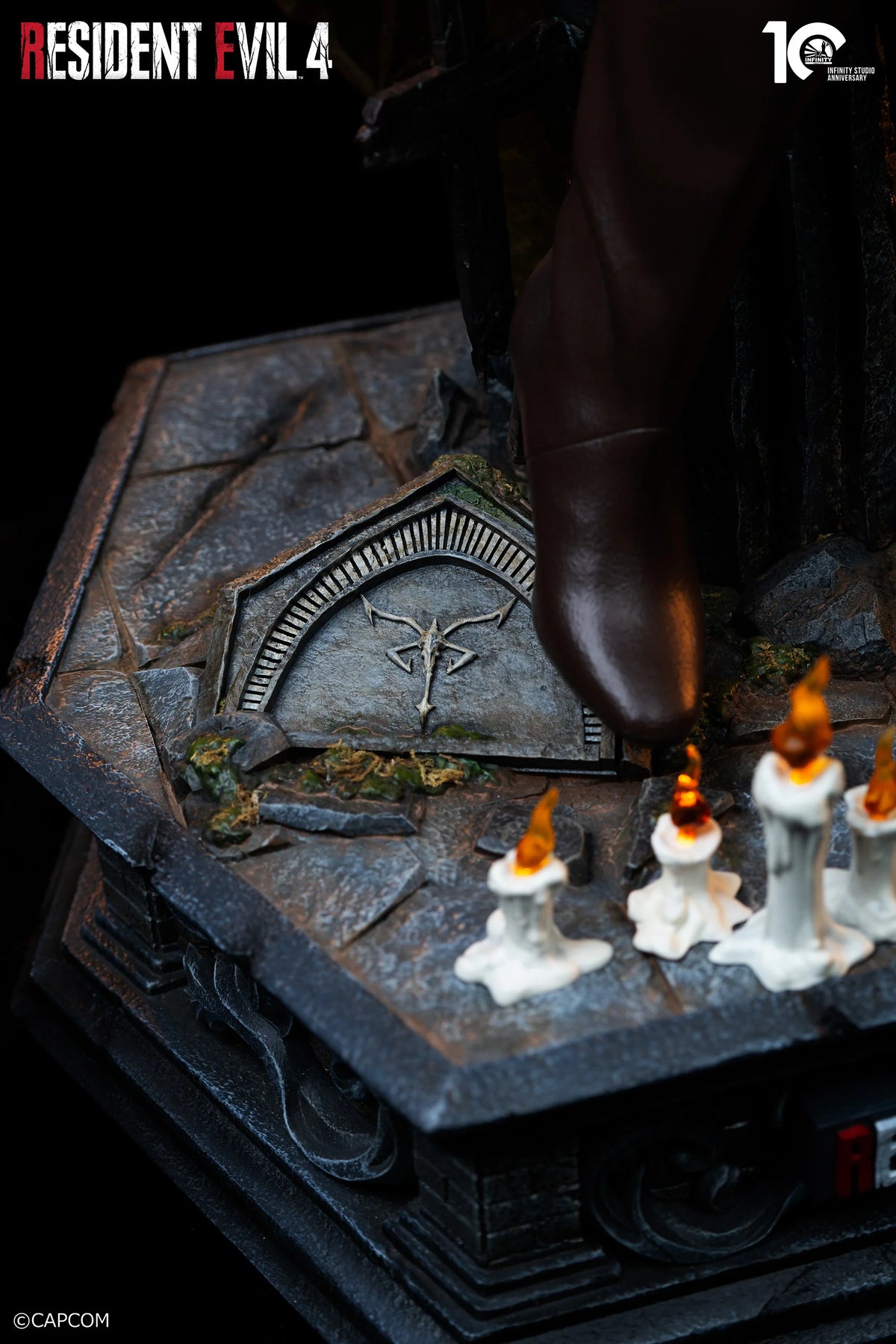 [PREORDER] Infinity Studio Ashley Graham 1/ 2 Silicone Statue - Resident Evil 4 Remake