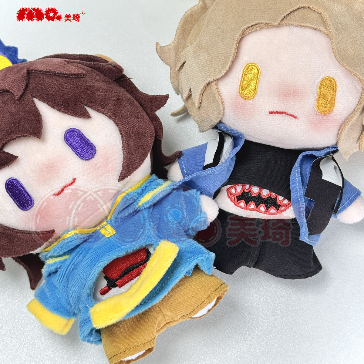 Kamen Rider Gavv Plush & Pendant Set