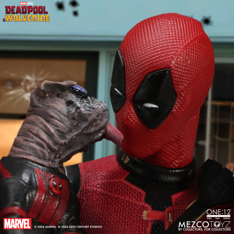 [PREORDER] Mezco One:12 Collective Deadpool DLX Action Figure - Deadpool & Wolverine