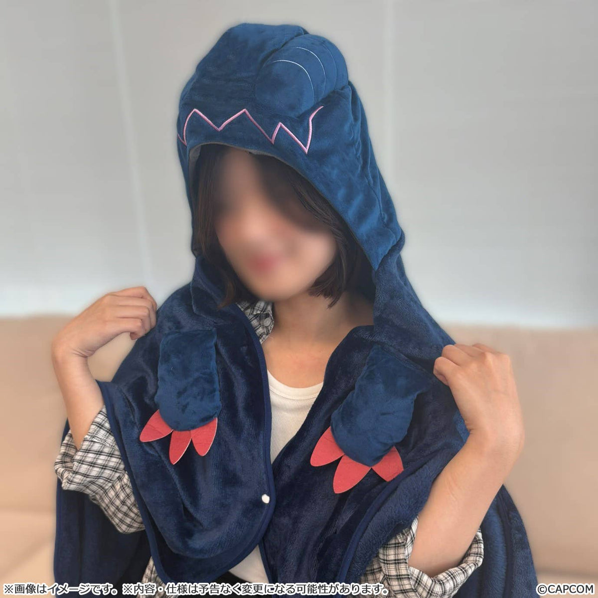 [PREORDER] Gore Magala MonDefo Fuwafuwa Poncho - Monster Hunter Wilds