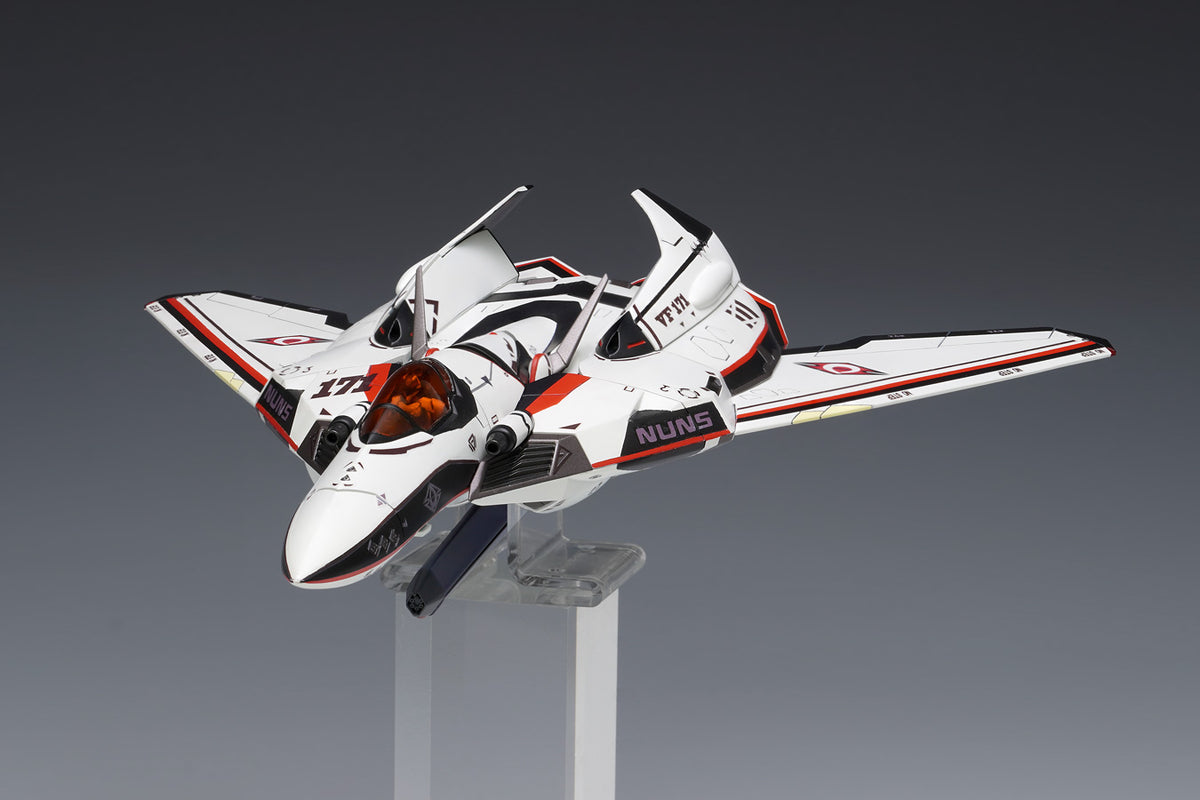 Macross VF-171EX Nightmare Plus EX (Alto Custom)