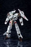 Macross Arcadia 1/60 VF-4A Lightning III Ichijyo Hikaru Model