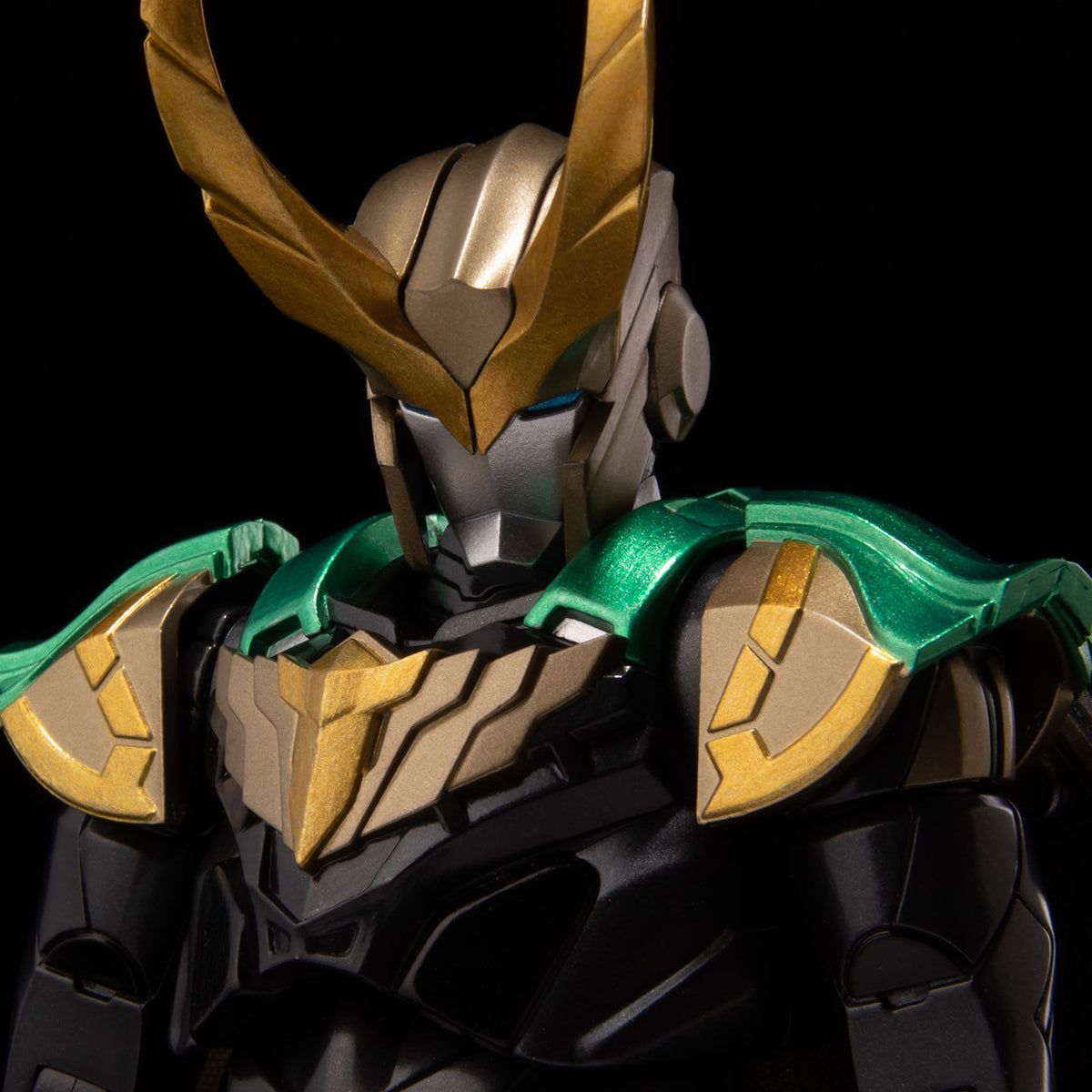 Fighting Armor Loki