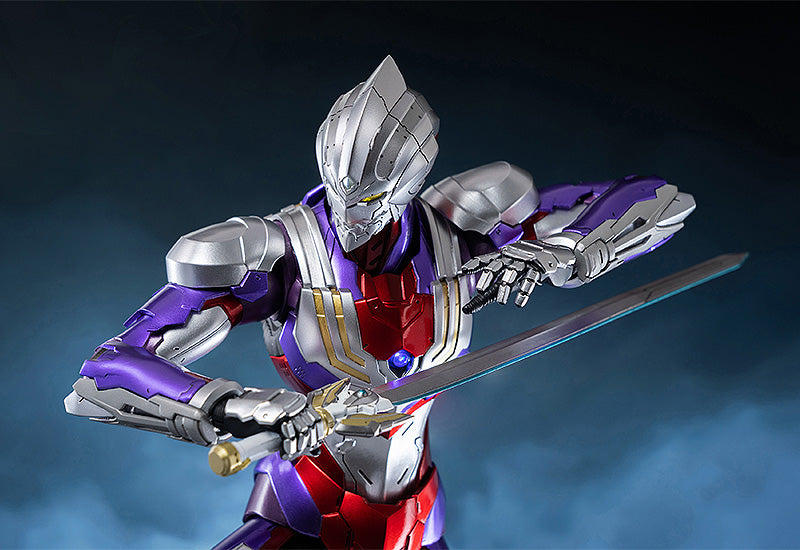 FigZero Ultraman Tiga Suit