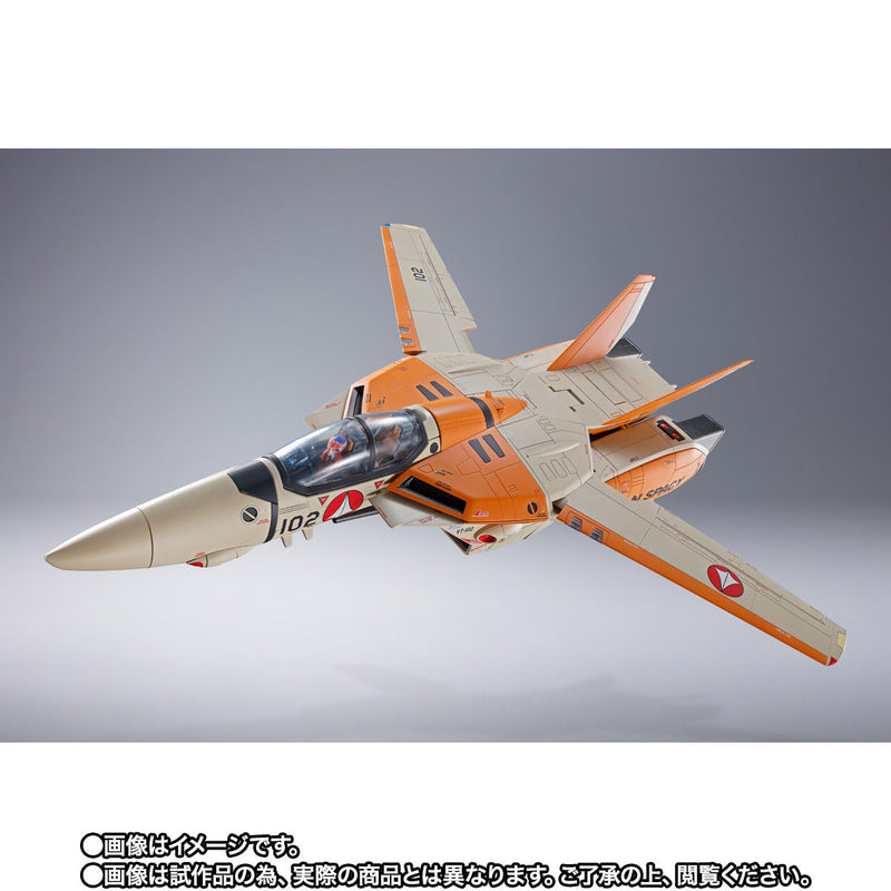 Macross DX Chogokin VF-1D Valkyrie & Fan Racer