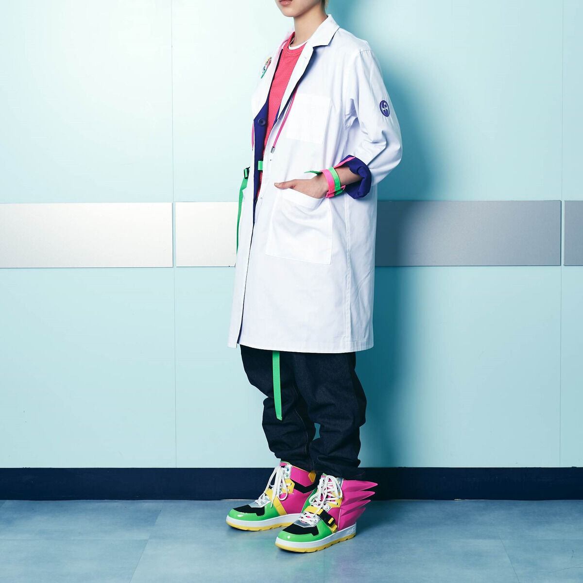 [PREORDER] Kamen Rider Ex-Aid Henshin Sneakers