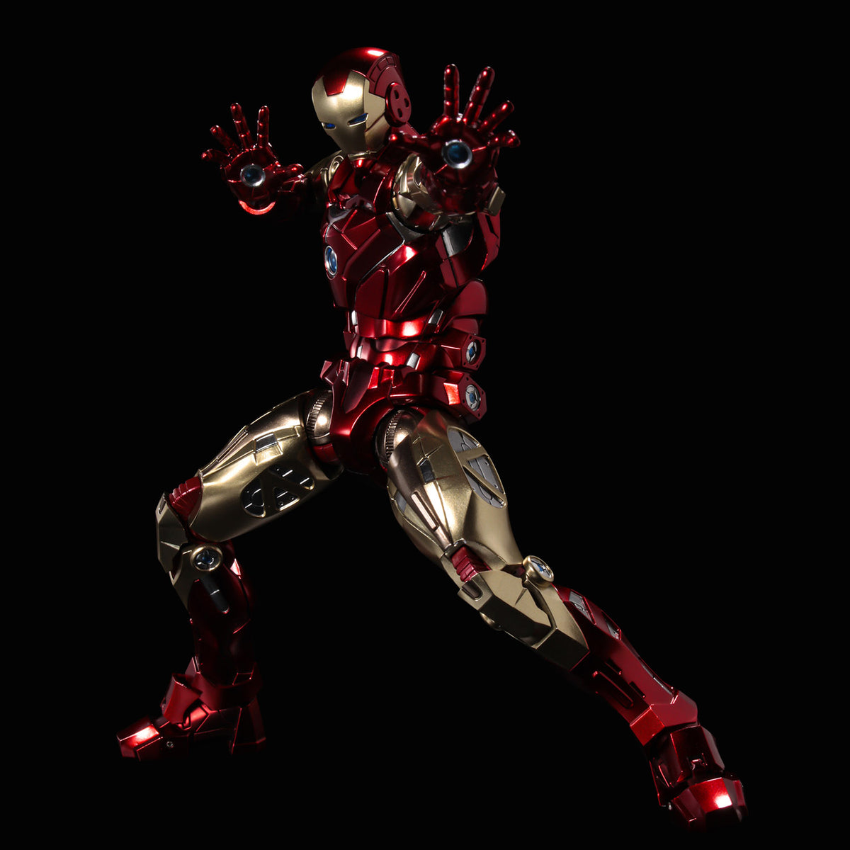 Fighting Armor Iron Man